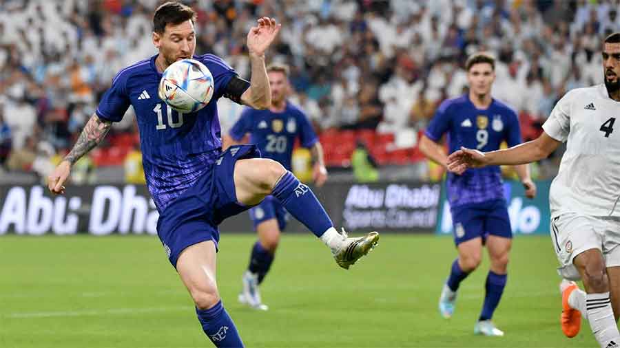 En el último examen antes del Mundial, Argentina goleó a Emiratos Árabes y llega a Qatar afilada