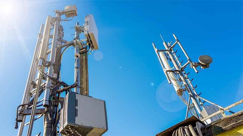 Un juzgado dispuso la “nulidad” del DNU que declaró servicio público a las telecomunicaciones
