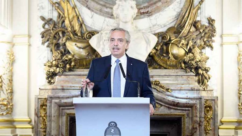 El Presidente instruyó para que se “investigue penalmente” el escándalo de los chats