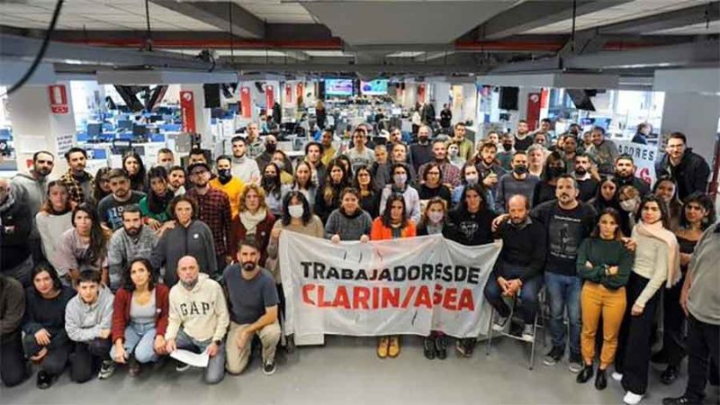 Denunciaron un “lobby ilegal”: Trabajadores de prensa del Grupo Clarín repudiaron el viaje a Lago Escondido