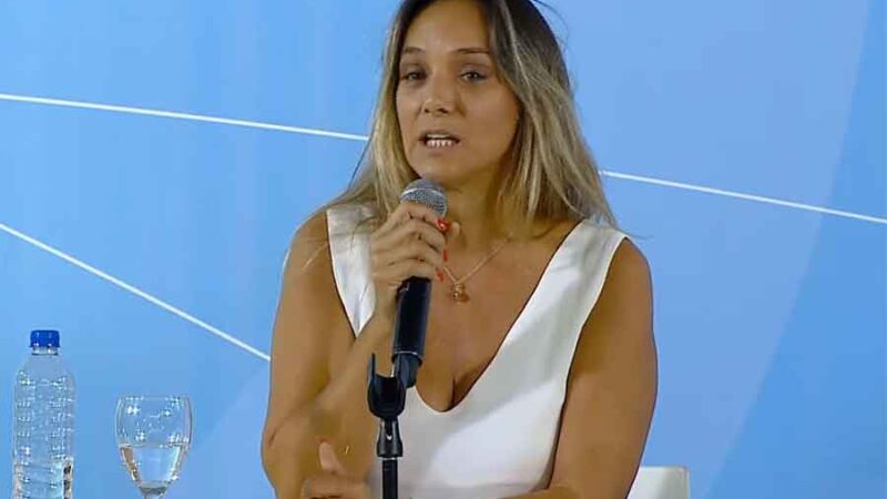 Malena Galmarini afirmó que Massa “no puede ser candidato a Presidente mientras sea Ministro de Economía”