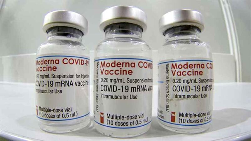 Llegan a Argentina más vacunas bivalentes contra el coronavirus del laboratorio Moderna