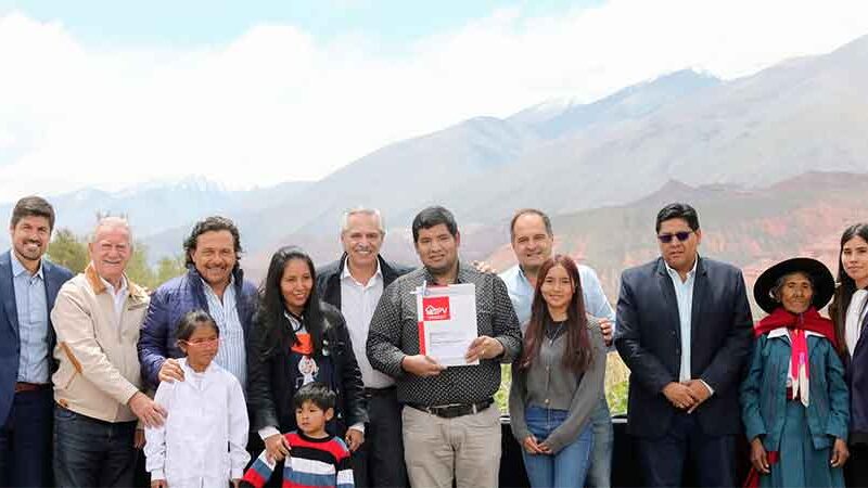 El Presidente entregó las primeras viviendas para comunidades rurales y pueblos originarios en Salta y llega a las 90.000 unidades construídas desde el inicio de su gestión