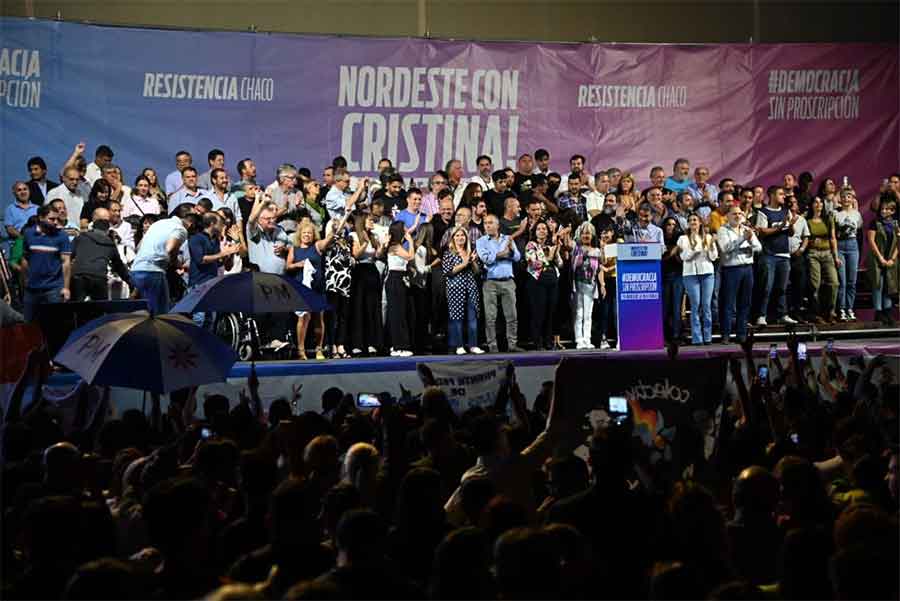 El kirchnerismo hizo un plenario en Chaco y prometió “más acciones” a favor de Cristina Fernández