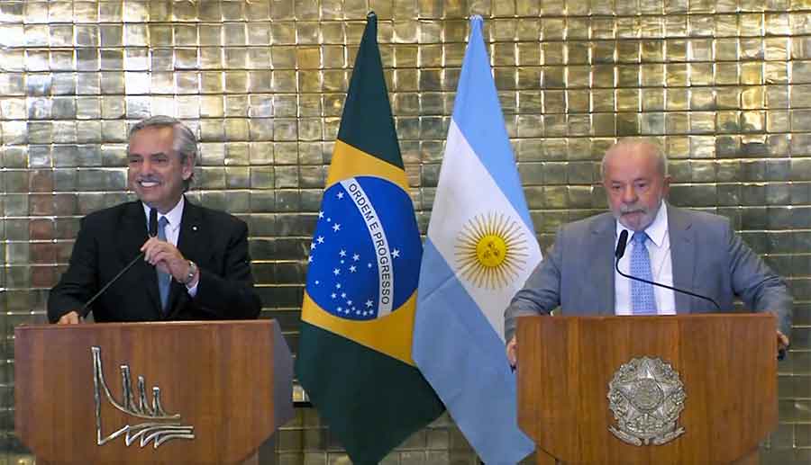Alberto Fernández valoró hoy el apoyo del mandatario brasilero: “Vamos a ayudar a sacar el cuchillo del cuello a la Argentina”, dijo Lula da Silva