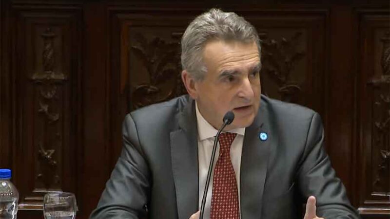 Agustín Rossi advirtió en el Senado que si no se “desarma” al partido judicial “es imposible gobernar”