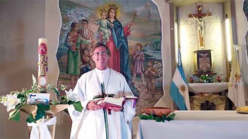 El Papa designó como nuevo arzobispo porteño a García Cuerva, un cura villero, teólogo y abogado