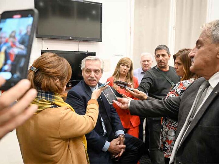 El pesidente saludó en su día a la prensa acreditada en Casa Rosada