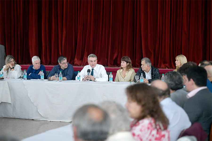 Agustín Rossi encabezó plenario de Corriente Nacional de la Militancia y ratificó su precandidatura presidencial