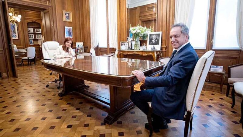 Cristina Kirchner y Scioli hablaron “con sinceridad” y acordaron “seguir trabajando”