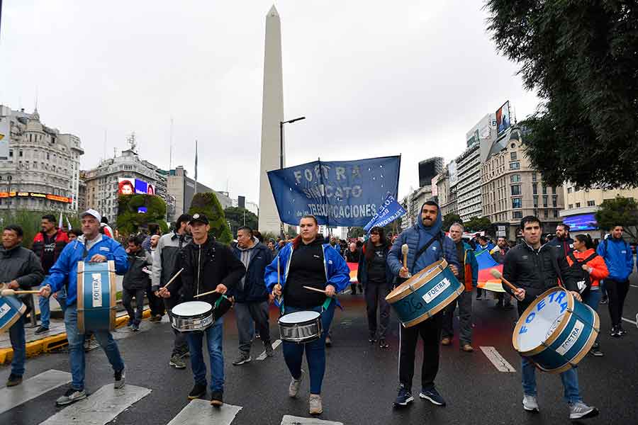 Una multitud marchó por las calles porteñas para repudiar la represión en Jujuy