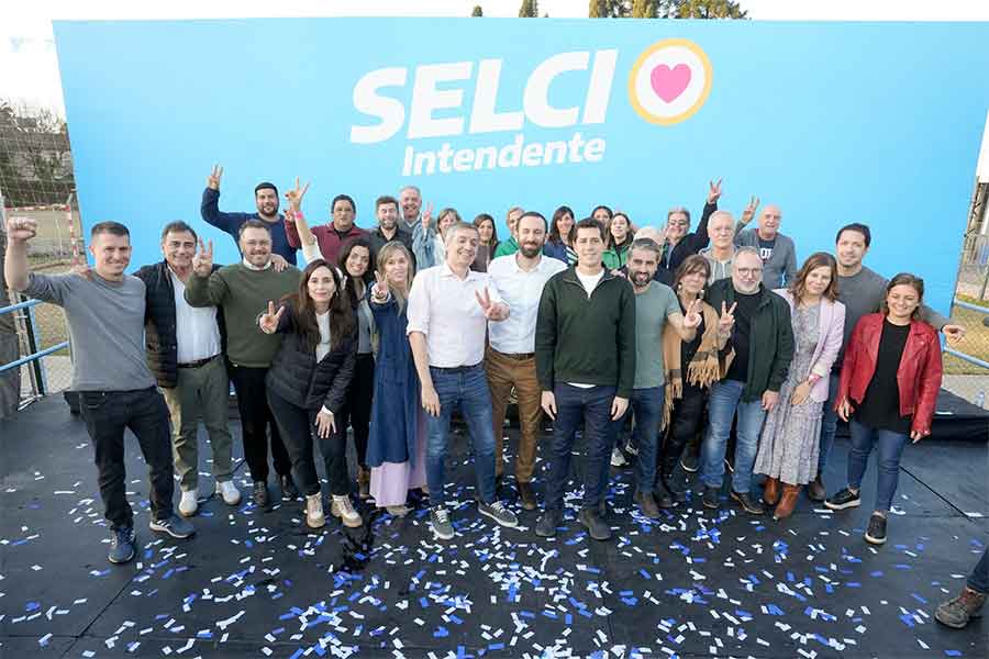 Máximo Kirchner le pidió a Cristina que “dé una mano” en la campaña electoral de UxP