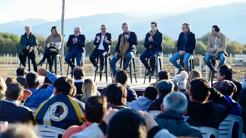 Massa anunció aportes no reintegrables y créditos para el sector agro ganadero en Catamarca
