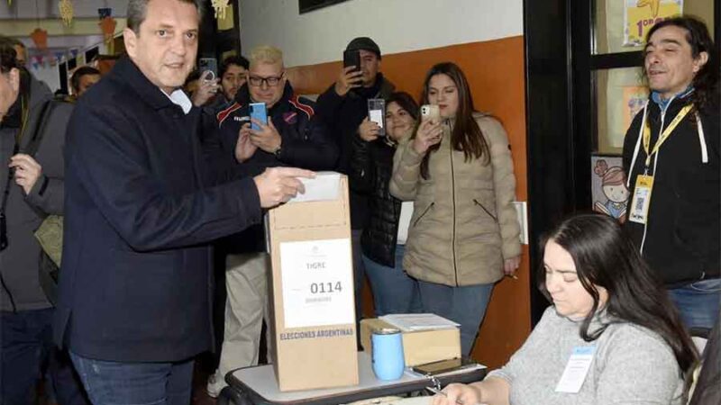 Votó en Tigre: Massa afirmó que “es importante que la gente vote y participe”