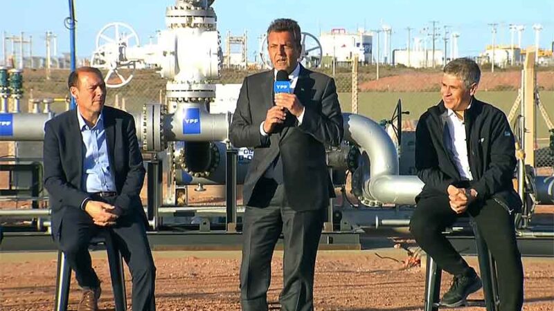 Massa anuncia programa de incentivo exportador para el sector petrolero por 60 días