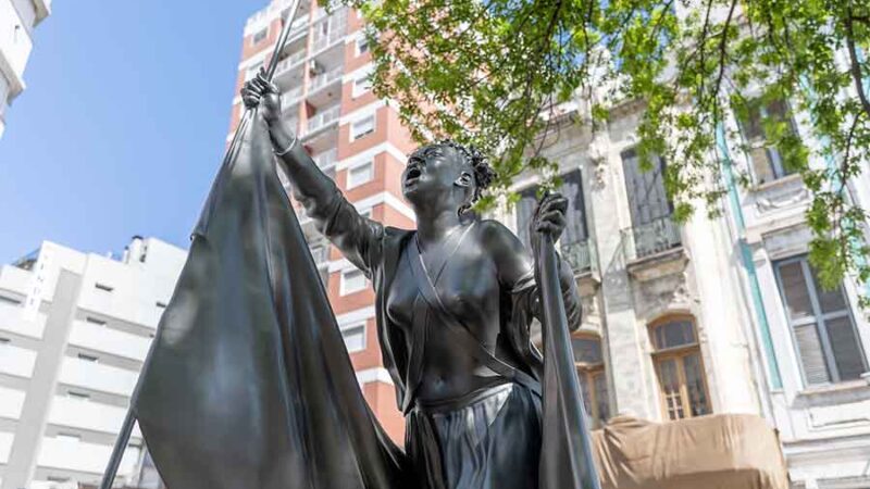 El Ministerio de Cultura denuncia y repudia el ataque al monumento en homenaje a María Remedios del Valle