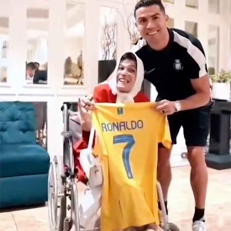 Por haber abrazado a la artista Fatemeh Hamami, Ronaldo fue condenado a 99 latigazos por la justicia iraníJuzgado por “adulterio”