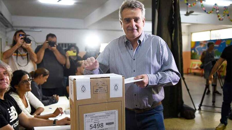 Rossi votó en Rosario y destacó el “mensaje de unidad nacional”