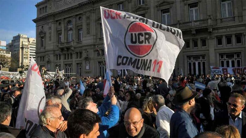 Sectores de la UCR llaman a votar a Massa para “defender la convivencia” y “derrotar el odio”