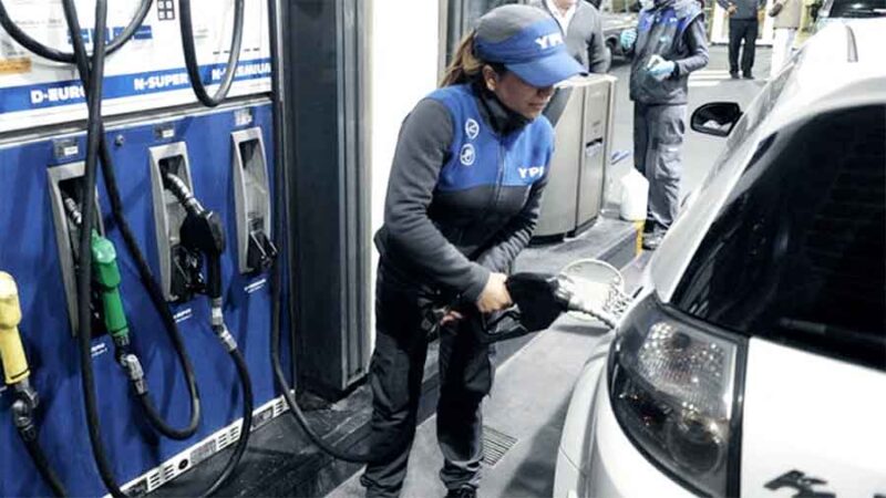 YPF aumentó los combustibles 12% promedio en todo el país