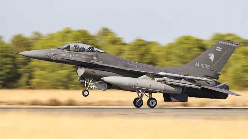El Gobierno anunció la compra de 24 aviones de combate F-16 a Dinamarca